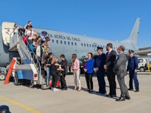 Llegó al país el primer vuelo humanitario de la FACh con 83 chilenos evacuados desde Israel