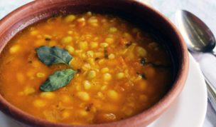 TasteAtlas destaca los porotos granados en platos