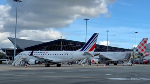 Evacúan siete aeropuertos en Francia por amenazas de bomba y detectar objetos sospechosos