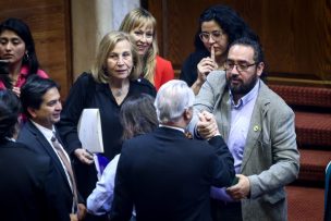 Congreso despachó a ley proyecto que acaba con la doble Evaluación Docente