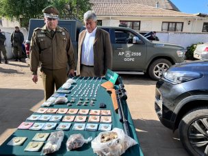 Mujer es detenida por vender droga en su casa de Pichilemu: Se incautaron casi dos mil dosis de droga y un rifle
