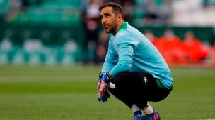 Claudio Bravo: “Me da pena la situación general del fútbol chileno”