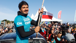 Rafael Cortez se queda con la medalla de plata en el surf de Santiago 2023