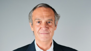 Presidente de CMPC es reconocido en el Círculo de Honor de la Facultad de Economía y Negocios de la U. de Chile