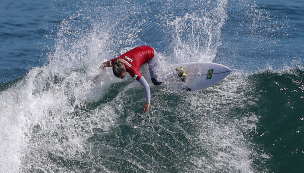 Santiago 2023 reprograma competencia del surf por mal tiempo