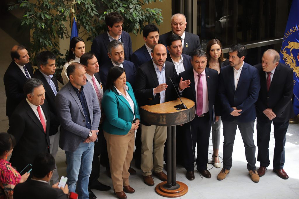 Diputados RN denuncian “letra chica” en indicaciones a reforma de pensiones: “A la clase media le llega 1,4%”