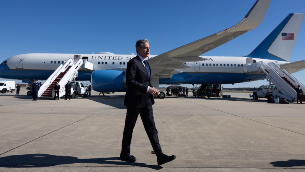 Antony Blinken regresa a Israel para intentar impulsar “más diplomacia” y “evitar una propagación del conflicto”