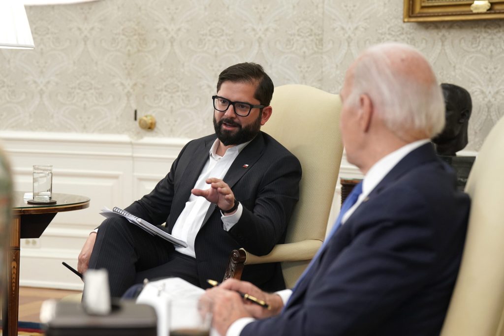 Boric abordó la guerra entre Hamás e Israel durante reunión con Biden: “El derecho de un Estado a defenderse tiene límites”