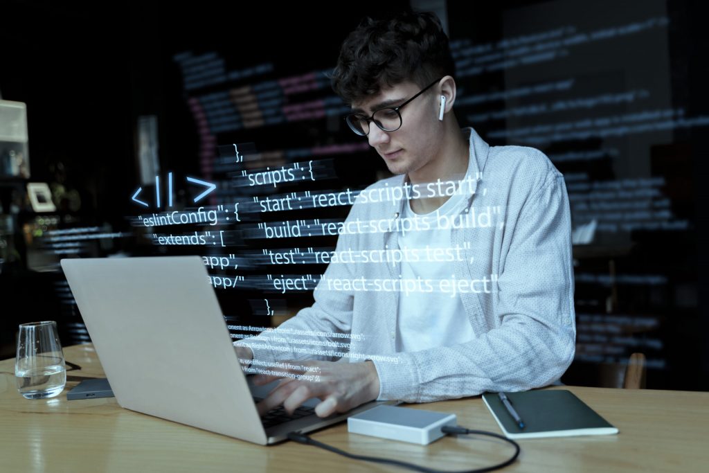 Emprendedores digitales: Lanzan 1.000 becas para aprender a digitalizar negocios