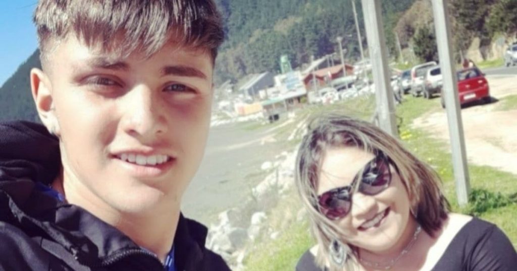 Madre de Hans se descargó tras eliminación de su hijo: “Este juego lo ganará quien tenga más plata”