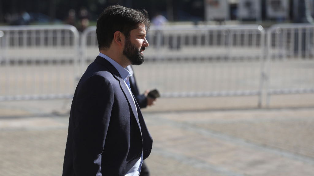 Monsalve aclara cuestionamientos sobre seguridad de Boric: “El Presidente siempre es acompañado de sus escoltas”