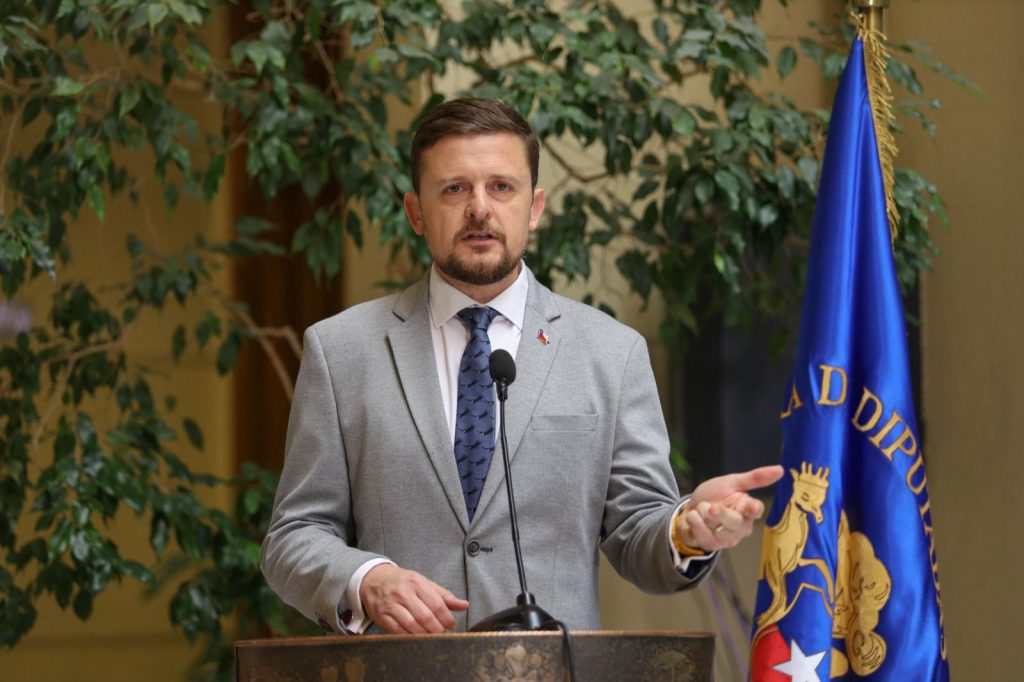Diputado Schubert solicita una sesión especial para analizar implementación de los SLEP y crisis en educación