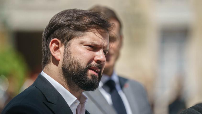 Boric responde a criticas por usar bicicleta: “Los invito a hacer más ejercicio”