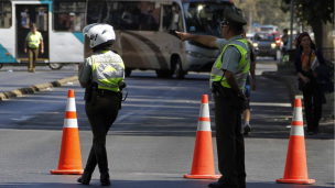 Carabineros anuncia cortes de tránsito en la RM este domingo por Romería al Cementerio General