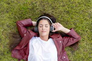 Temporada de Festivales y Conciertos: Especialistas advierten de hábitos que ponen en riesgo tu audición