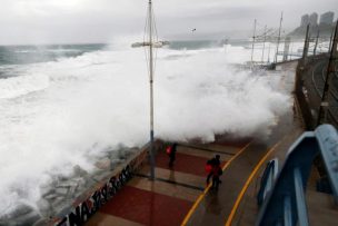 Marejadas: Armada emitió alerta desde Pichilemu hasta Tocopilla