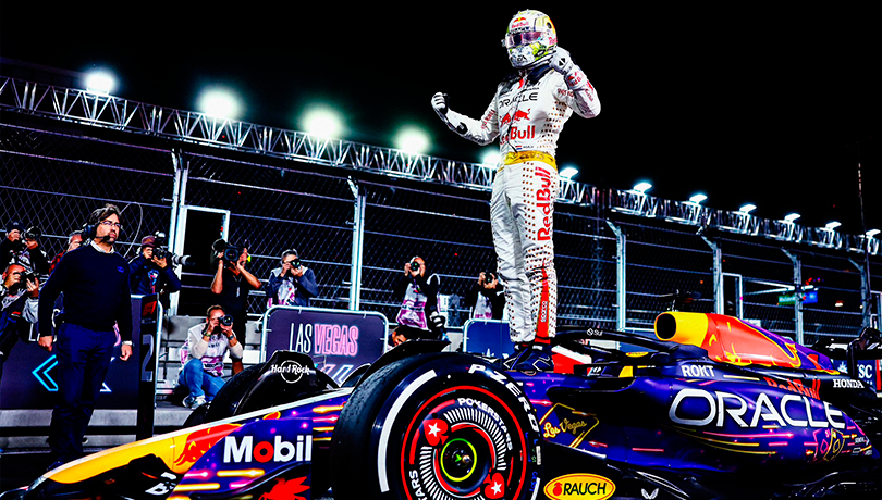 Max Verstappen se coronó en una apretada carrera en el GP de Las Vegas