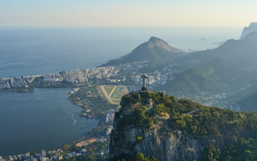 Por “su cultura y variedad de destinos”: Brasil es el destino favorito de los chilenos