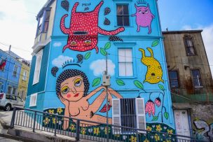 Tiktoker muestra vandalización al mural de Mon Laferte en Valparaíso