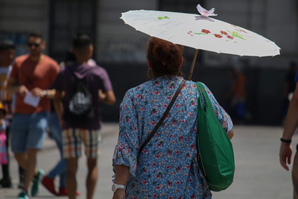 Altas temperaturas en la zona central: Consejos para mantener una hidratación correcta