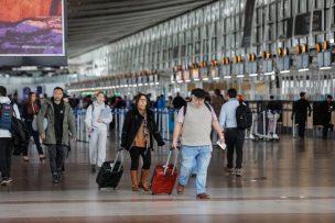 MOP: Más de 430 mil personas viajarán por el Aeropuerto de Santiago durante el fin de semana largo del Año Nuevo