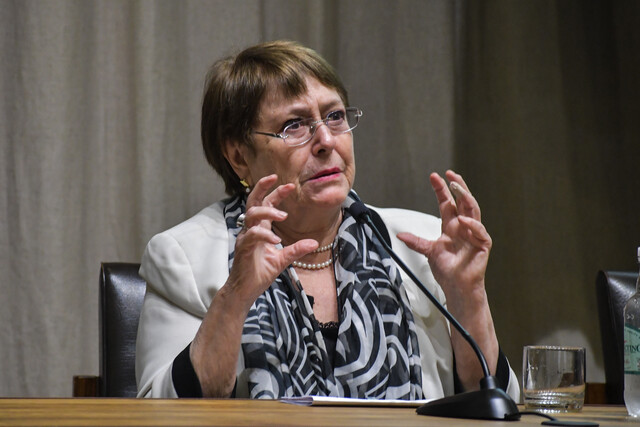 PS respalda a Bachelet: “No aceptaremos ese trato” y critican lenguaje “agresivo, e incluso, insolente”