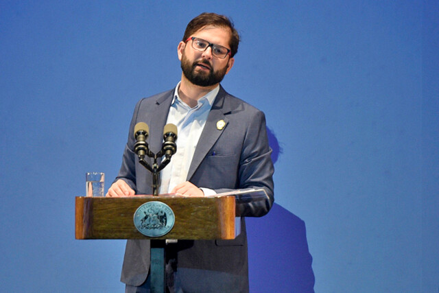 Presidente Boric asegura que “no queremos colapso” del sistema de isapres, tampoco un “perdonazo”