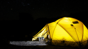 Descubre la magia del camping este verano con cinco lugares extraordinarios en Chile