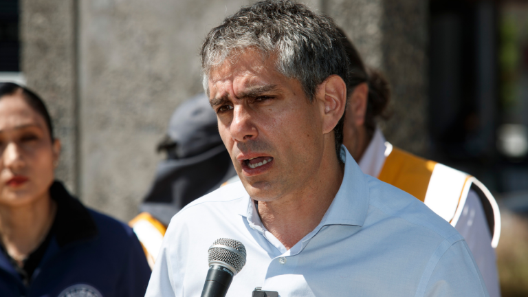 Alcalde de La Reina tras reunión con ministra Wulf por niños haitianos: “Lo más importante es identificarlos”