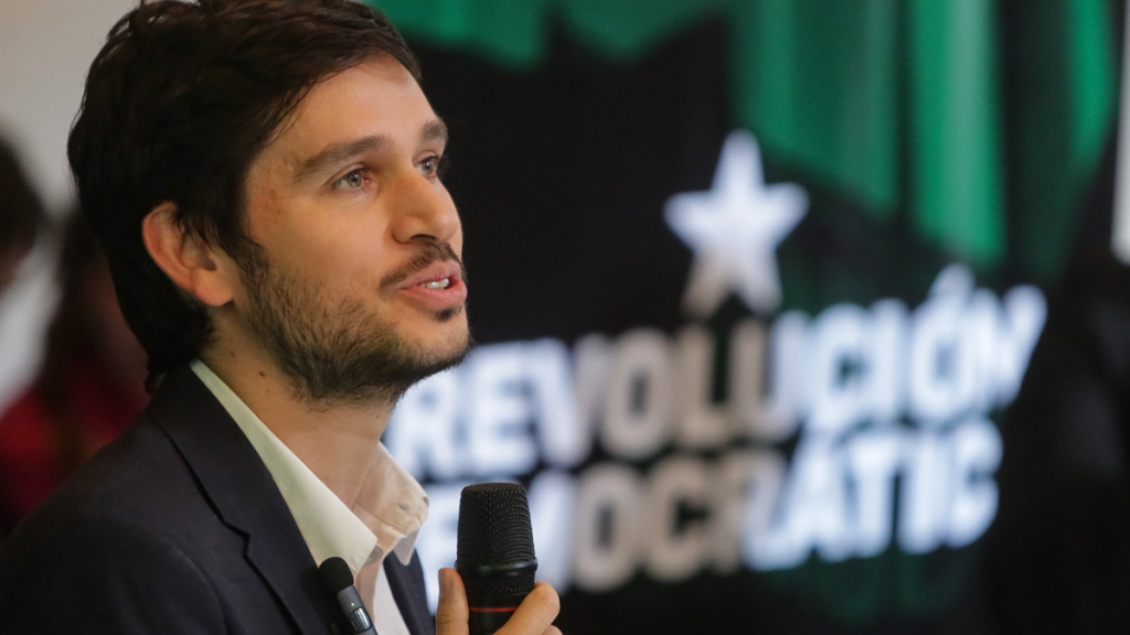 Presidente de RD, Diego Vela, sobre detención de Andrade y exseremi: “Este es un gran paso en el caso Democracia Viva”