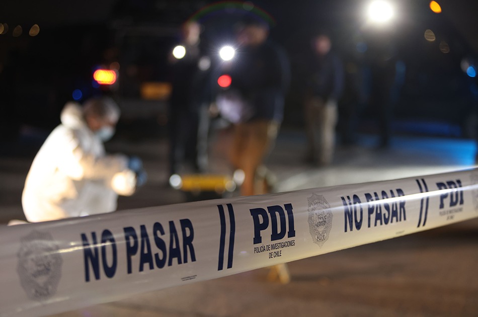 Hombre fue atacado a balazos mientras  estaba en su vehículo en Lampa
