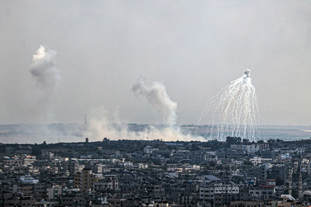 EEUU manifiesta su “preocupación” a Israel por el uso de bombas de fósforo blanco