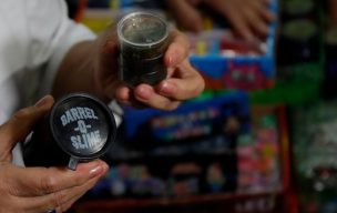 Slime no rotulados pueden contener tolueno: experto enseña cómo identificar el popular regalo navideño libre de tóxicos
