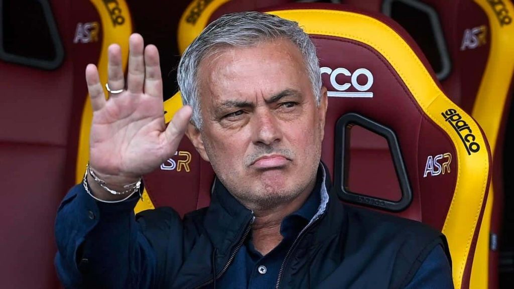 Sorpresa en Italia: Roma despide a Mourinho y anuncia a Daniele De Rossi como su nuevo DT