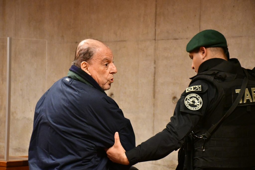 Corte Suprema ordena libertad vigilada para Francisco Frei Ruiz-Tagle