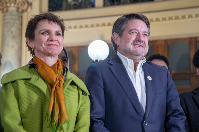 Claudio Orrego llamó a apoyar a Carolina Tohá: “A ratos la veo un poco sola”