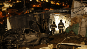 Desbarrancamiento de bus deja al menos 15 personas lesionadas en Cerro Cárcel de Valparaíso