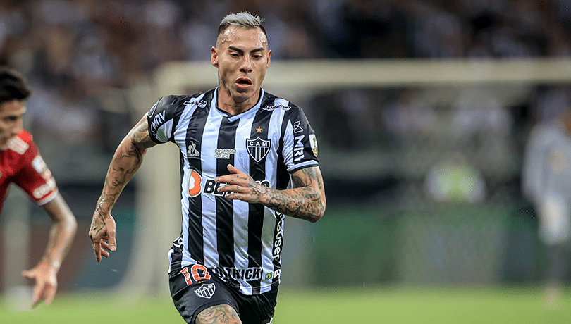 Eduardo Vargas vuelve a las canchas en caída de Atlético Mineiro