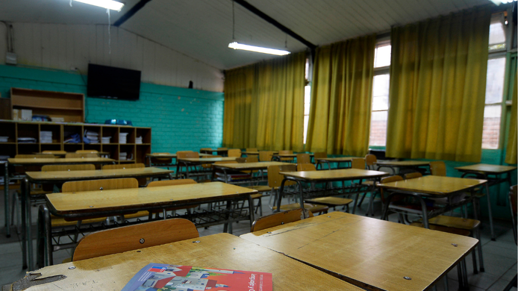 Alumno de 16 años fue apuñalado por otro estudiante en Punta Arenas