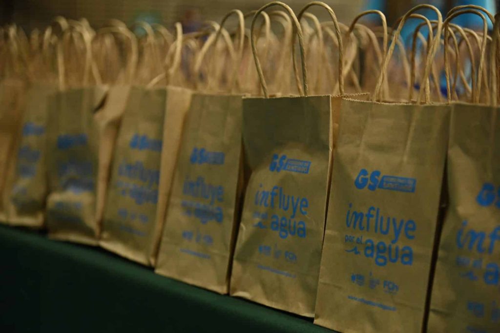 Gobierno de Santiago entregará 19 mil dispositivos para reducir el consumo de agua en hogares 