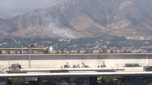 Incendio afecta al Parque Mahuida en La Reina