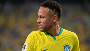 Neymar pide prueba de ADN a joven modelo que asegura estar esperando un hijo suyo