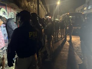 PDI realiza control de migrantes en la Vega Central: Hasta 120 infractores