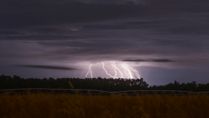 DMC actualiza aviso por tormentas eléctricas: Se extenderán hasta hoy en dos regiones