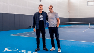 Rafa Nadal recibió a Roger Federer en su academia de tenis