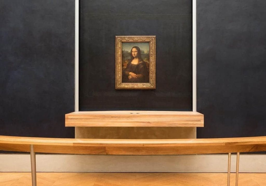 Francia: Activistas vandalizan la ‘Mona Lisa’ en el Museo de Louvre