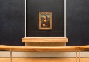 Francia: Activistas vandalizan la 'Mona Lisa' en el Museo de Louvre