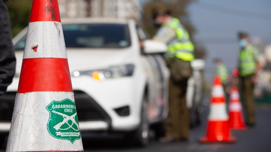 Conductora intentó sobornar a Carabineros con $20 mil “para que se compraran unas hamburguesas”