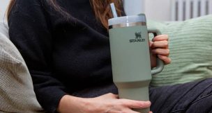 Marca de vasos virales en TikTok reconoce que utiliza plomo en elaboración de productos: Revisa los peligros