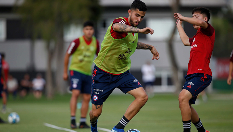 Uno menos para Córdova: Daniel González fue liberado de la Roja sub 23 por problemas físicos